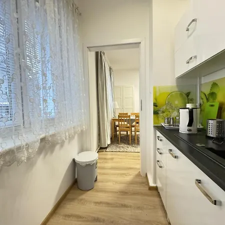 Centre, Cozy 1 Maja St. 公寓